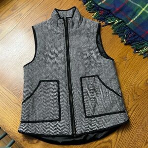 Women's Black and White tweed Herringbone Vest